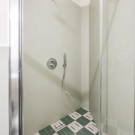 Apartment Design In The Heart Of Milan